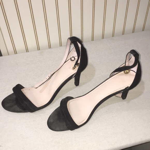 Short heels - Picture 3 of 3